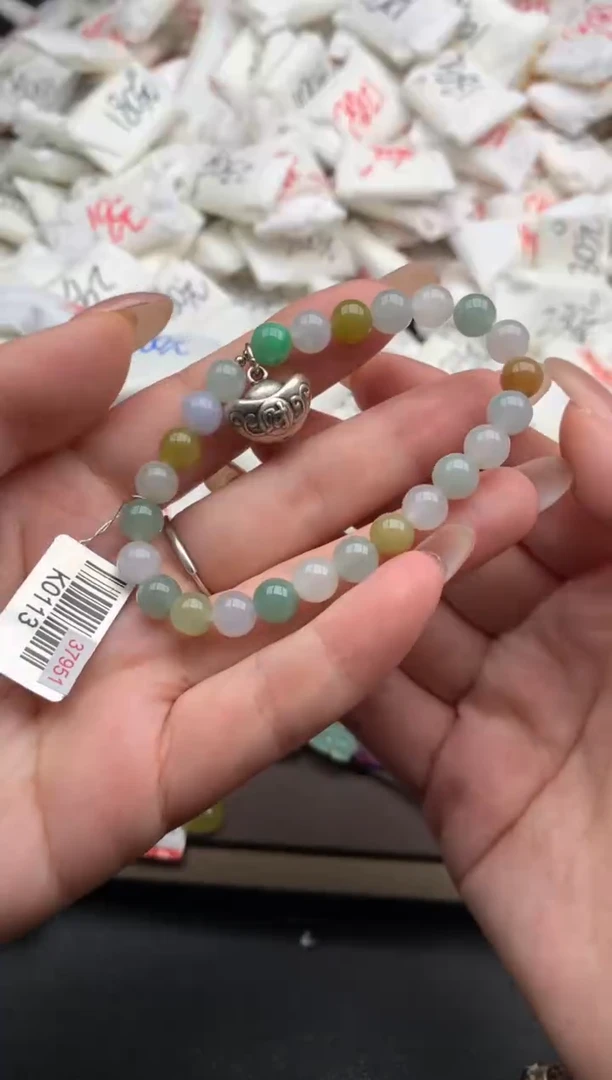 【闪购商品】翡翠手串未镶嵌  一