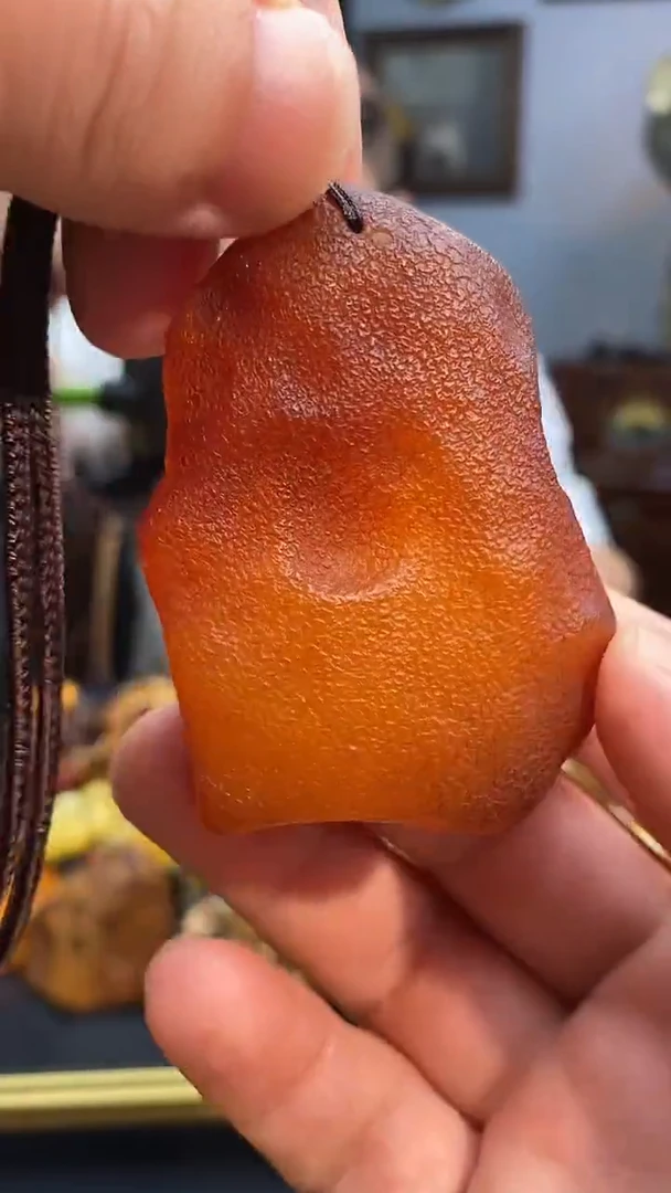 琥珀颈饰未镶嵌吊坠