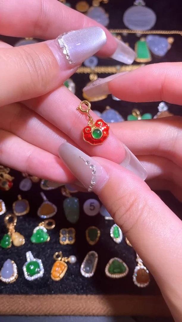 颈饰银S925镶嵌翡翠天然a货