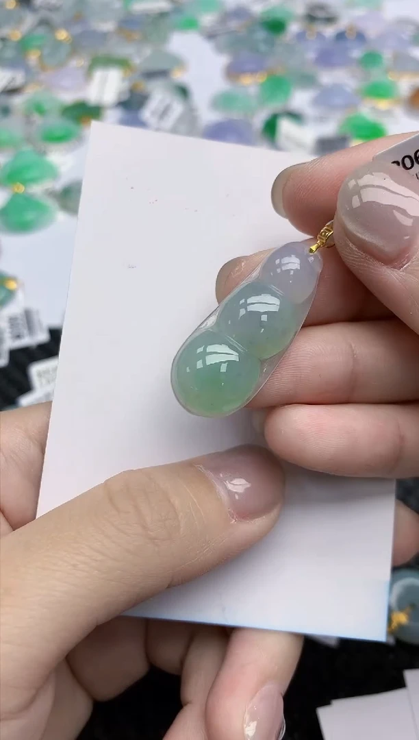 【闪购商品】翡翠颈饰18K金镶嵌天然翡翠A货