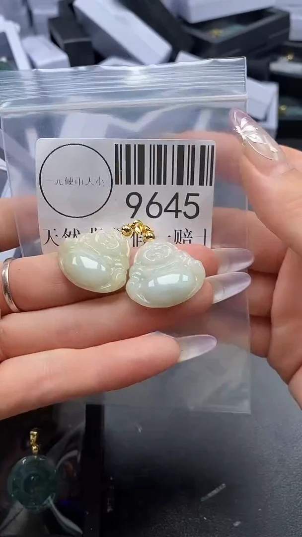 吊坠(不含链)未镶嵌翡翠9645
