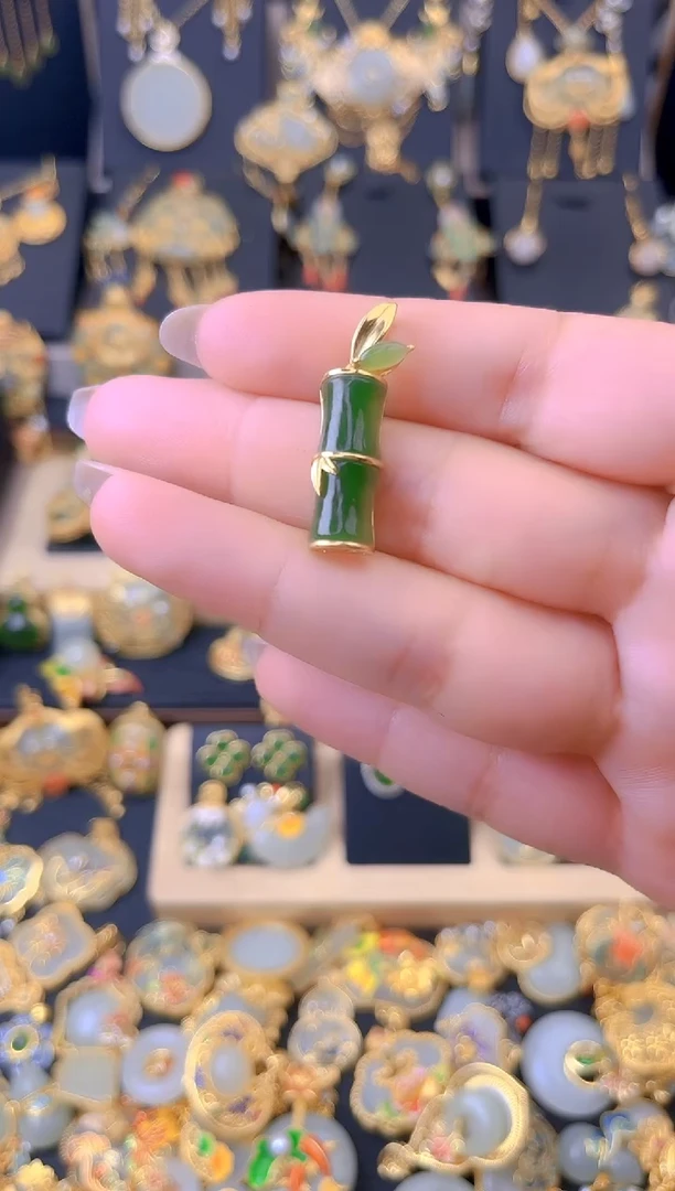 和田玉银S925镀金镶嵌颈饰碧玉竹节吊坠