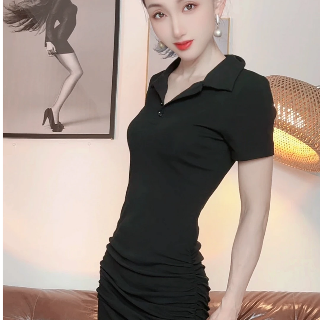 大气女主POLO领休闲气质黑色包臀短款连衣裙