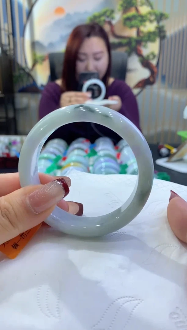 【闪购商品】翡翠手镯未镶嵌00005177