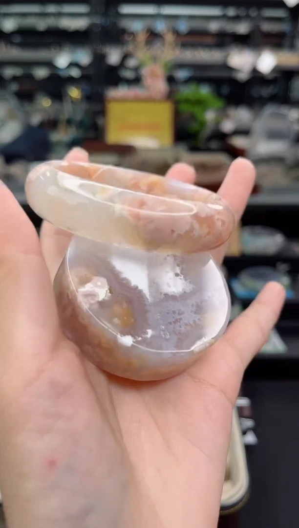 【闪购商品】石英质玉手镯未镶嵌58圈口（赠送镯心）6570267