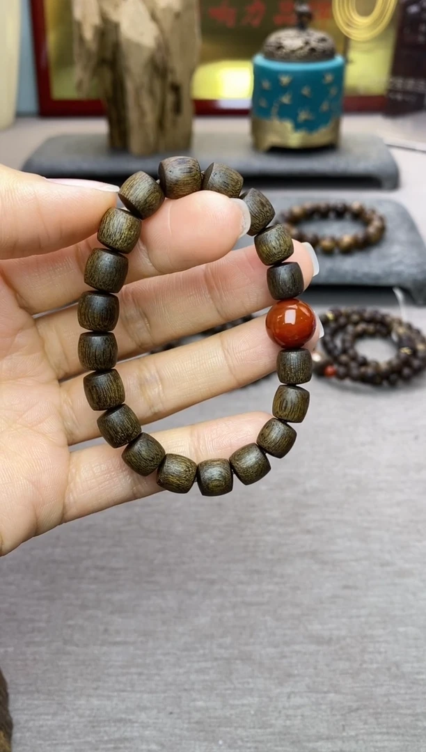 【闪购商品】沉香手串越南芽庄白棋矿化8*9 沉水单圈配饰