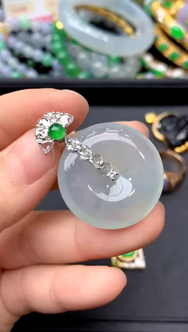 颈饰18K金镶嵌翡翠419-中国好珍宝