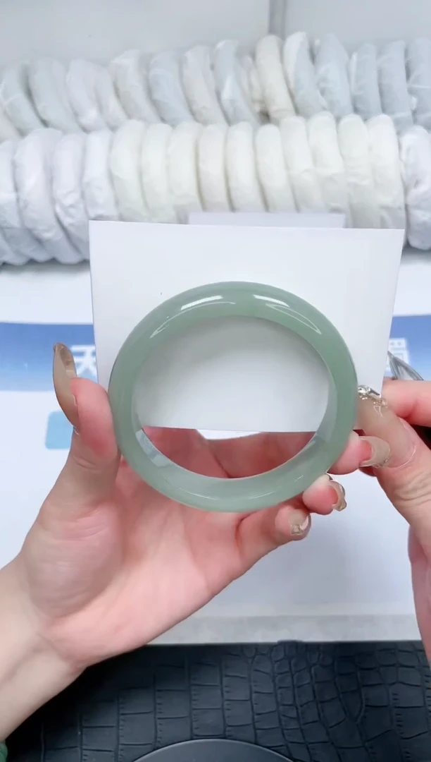 【闪购商品】石英质玉手镯未镶嵌N123-60