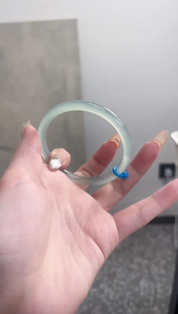 【闪购商品】玛瑙/玉髓手镯未镶嵌60圈 需要包容