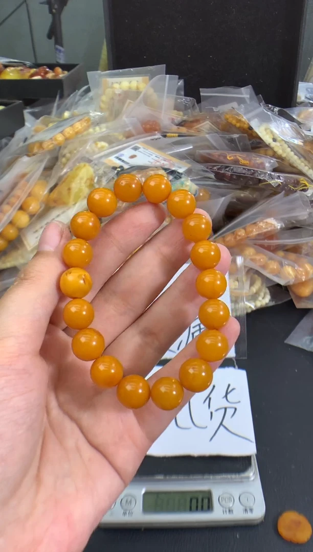 蜜蜡未镶嵌珠宝奇石113