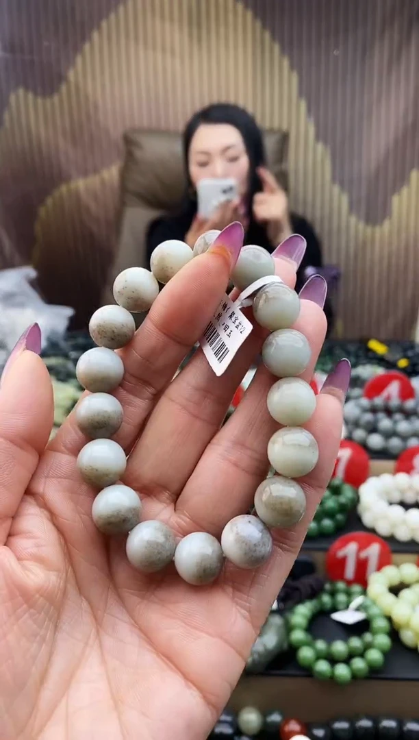 未镶嵌手串和田玉糖白聚宝盆12