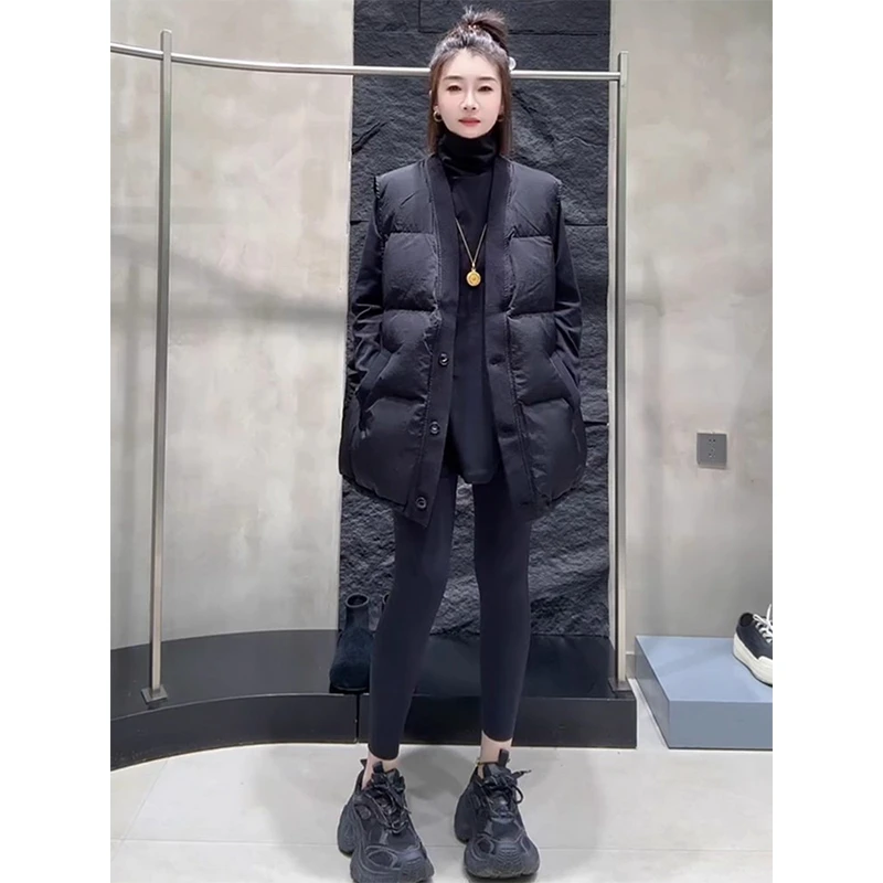 洋气休闲百搭单排扣纯色羽马甲潮2025冬季新款时尚宽松V领马夹