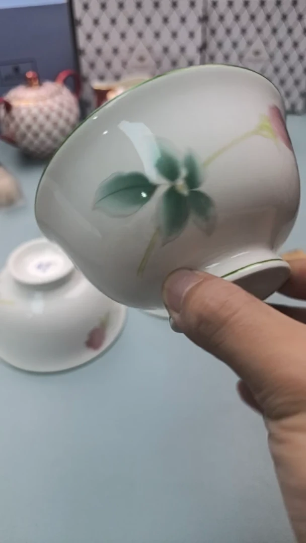 瓷片全场一折一件不留。