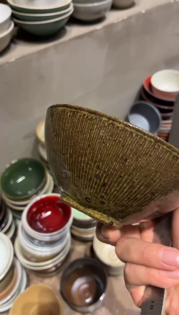 瓷片姜**?308黄色万福碗1个