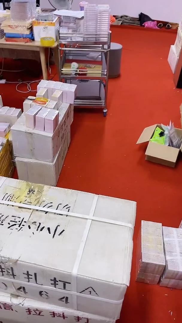 QS天王冠整捆千张连号无4