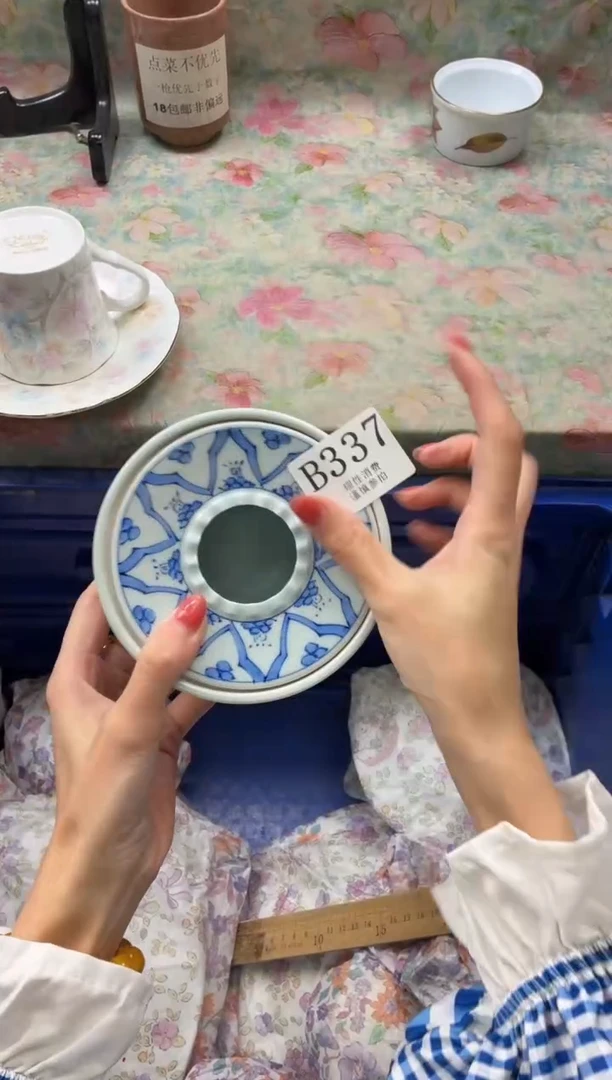 瓷片ฅ*       B337