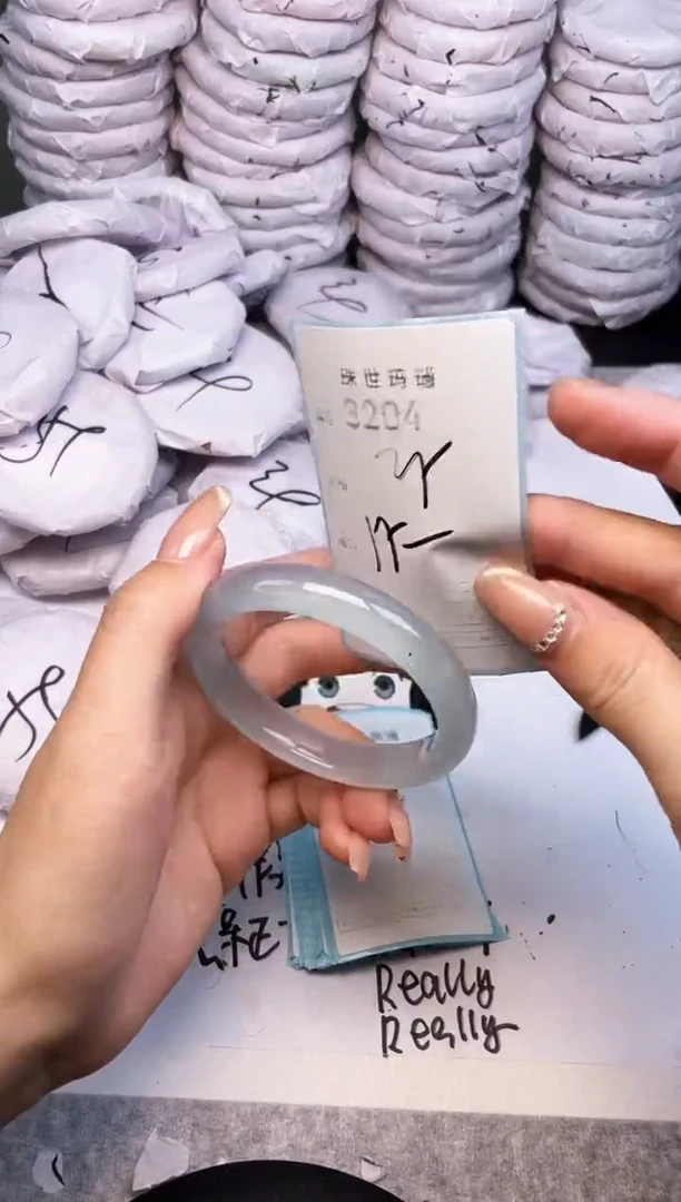 手镯玛瑙/玉髓未镶嵌3204