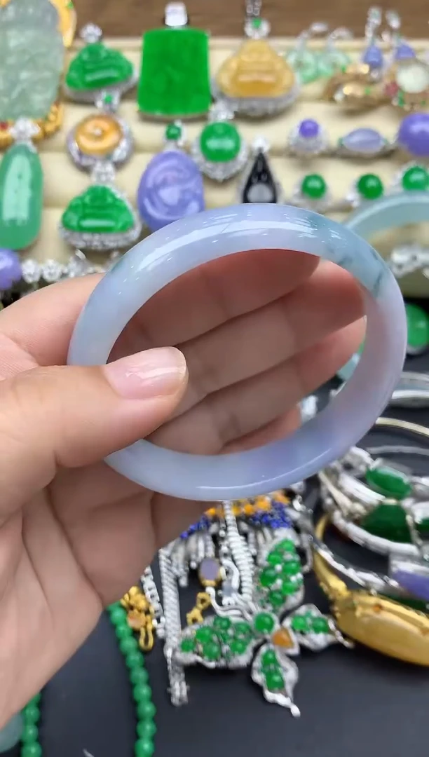 翡翠手镯未镶嵌405-春日珠宝