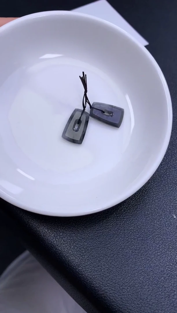 未镶嵌挂件翡翠48小时鉴赏期 退货不扣服务费