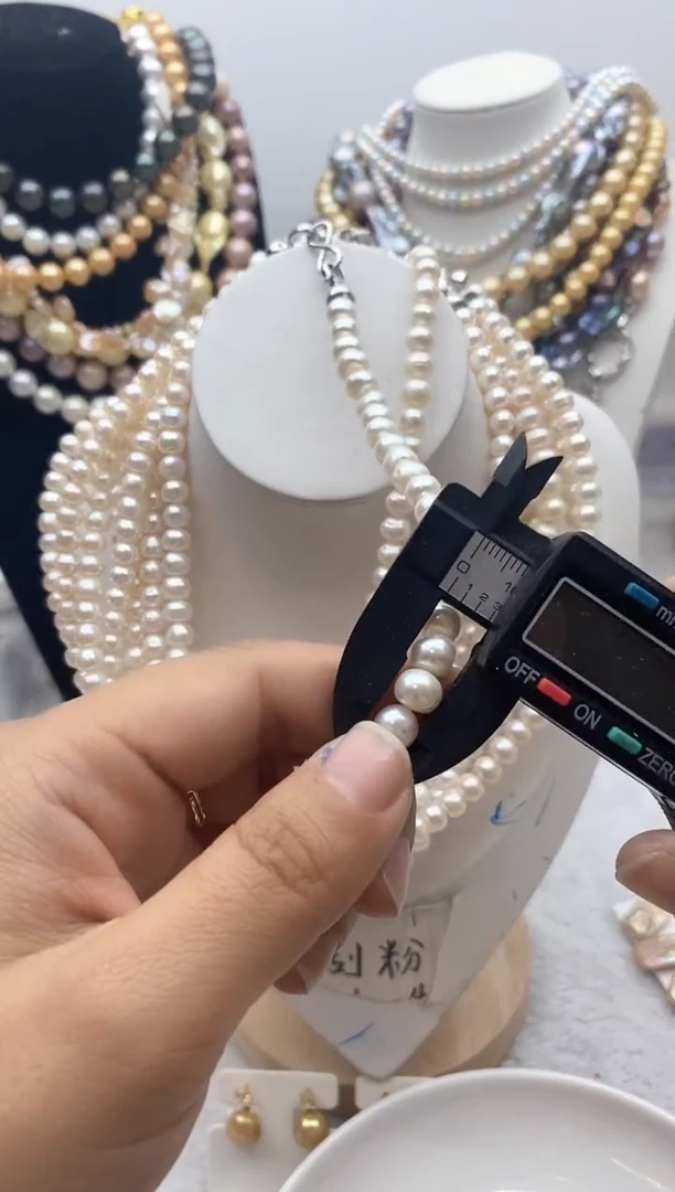 【闪购商品】淡水珍珠颈饰钛钢37