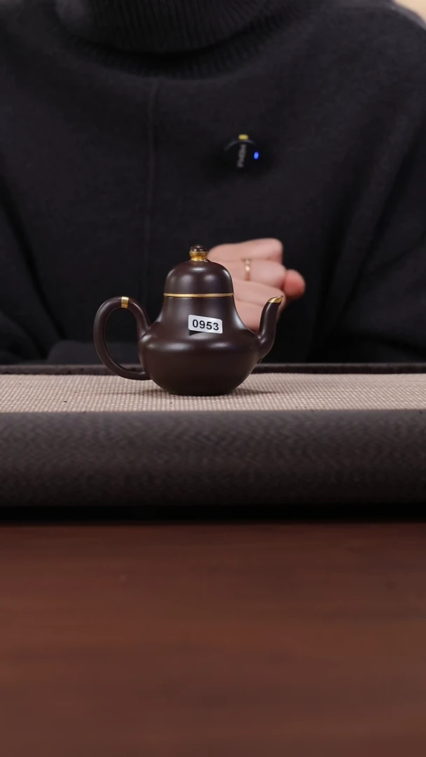 【闪购商品】紫砂茶壶953 紫茄泥 描金 思婷 130cc