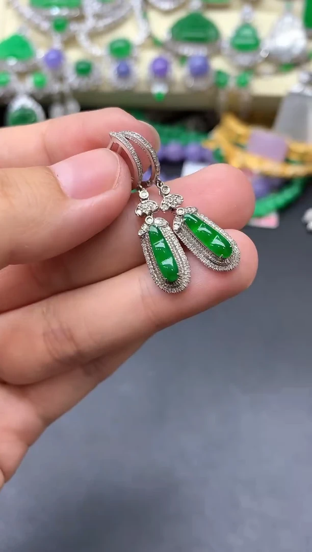 颈饰18K金镶嵌翡翠574-中国好珍宝