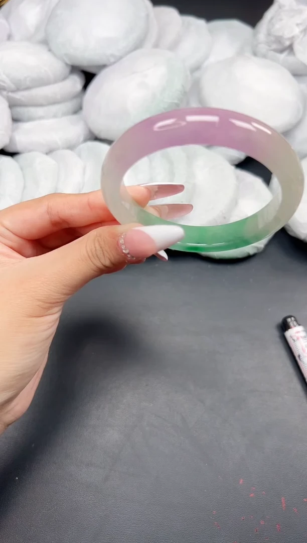 精品手镯，一物一拍E-084