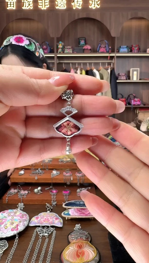 刺绣扶光苗绣传承4