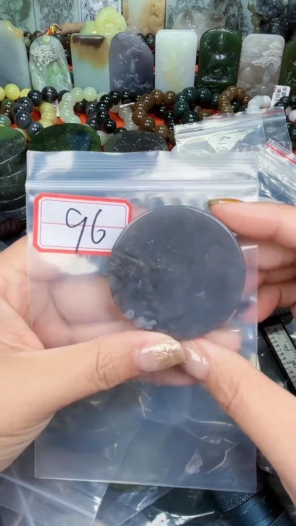 颈饰未镶嵌和田玉和田玉