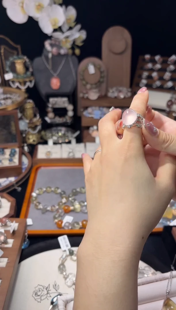 【闪购商品】水晶手链未镶嵌粉水