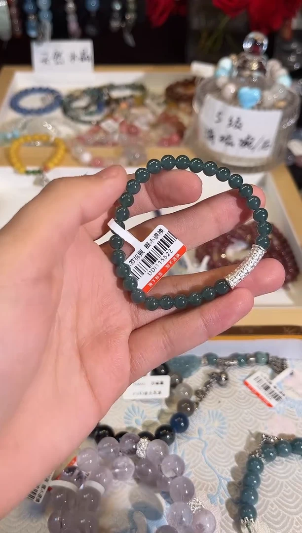 【闪购商品】翡翠手链未镶嵌Q783手串