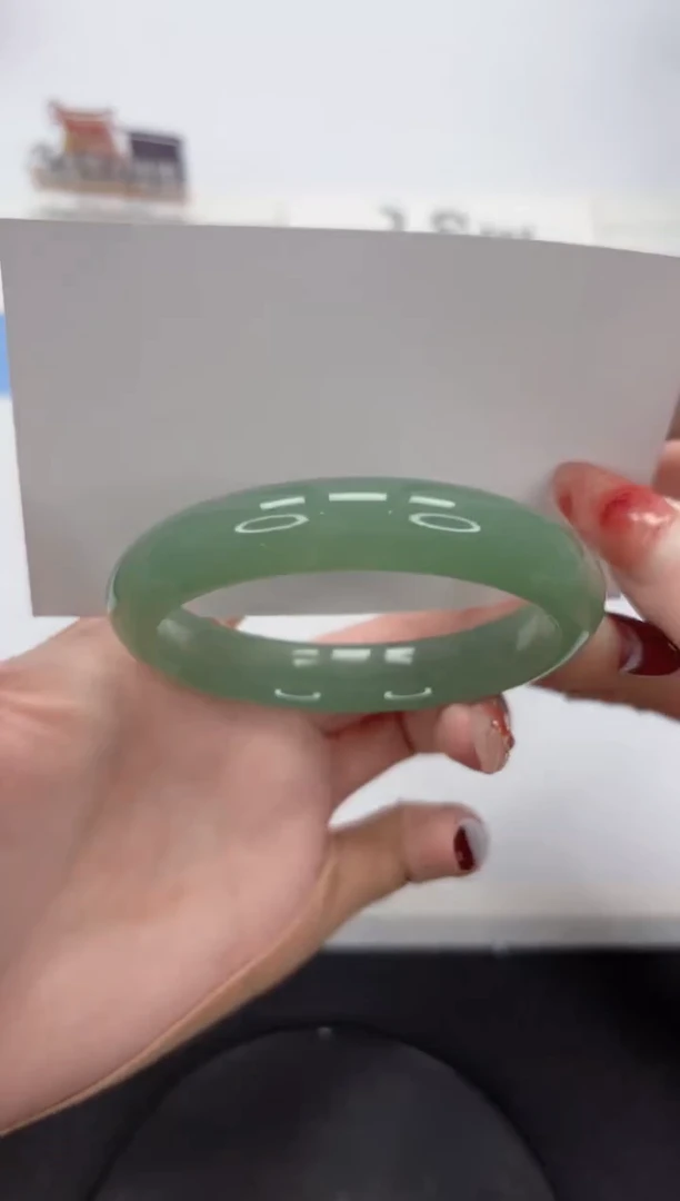 【闪购商品】石英质玉手镯未镶嵌A641-55.5