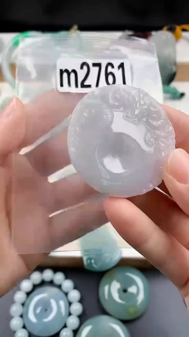 颈饰未镶嵌翡翠天然翡翠吊坠挂件