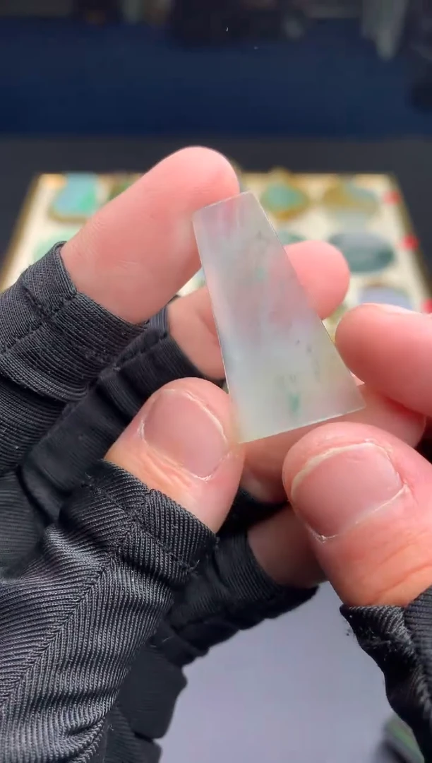 【闪购商品】定制翡翠未镶嵌