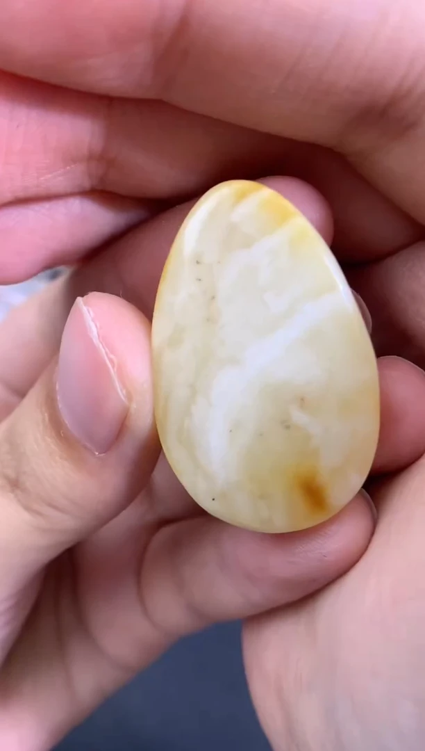 蜜蜡未镶嵌珠宝奇石1