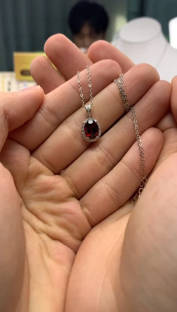 颈饰银S925镶嵌石榴石松*D18-2