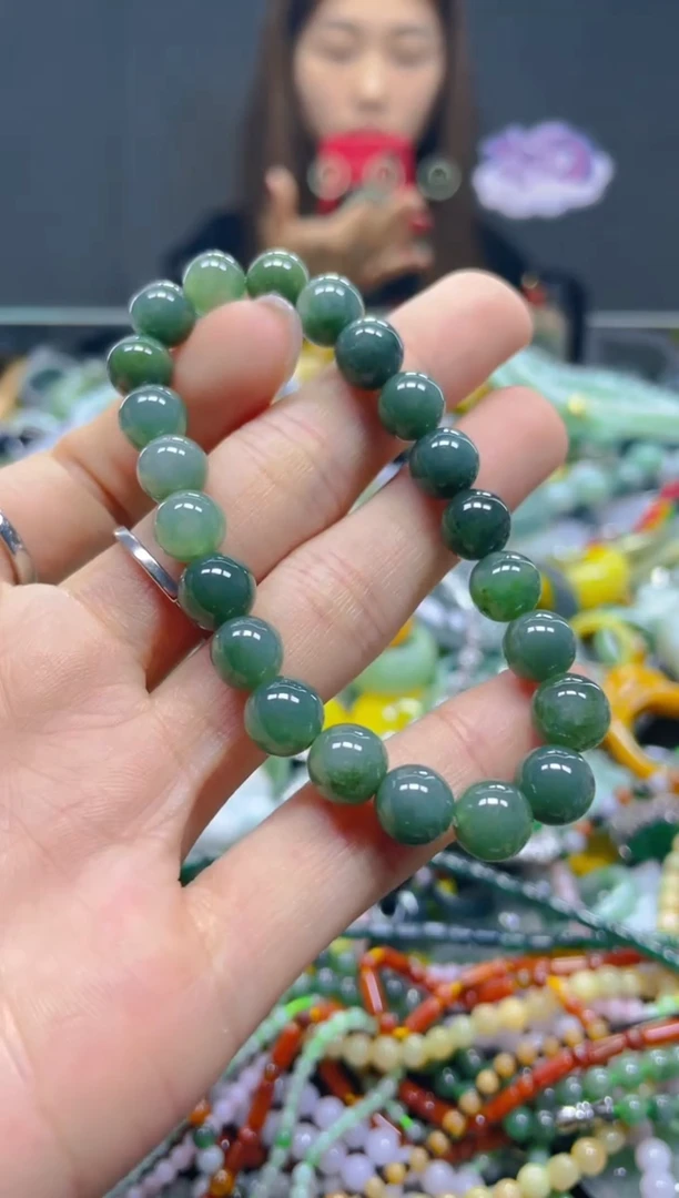颈饰未镶嵌翡翠8MM/K/翡翠A货，一件也是批发价