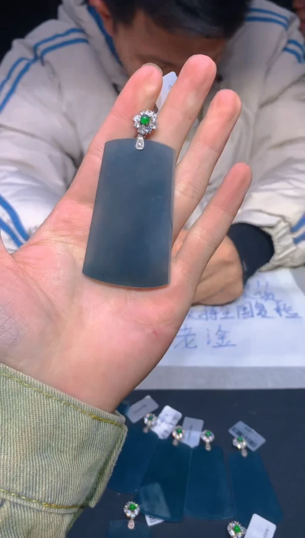 【闪购商品】定制翡翠未镶嵌108定制翡翠.多样性发货-发其一