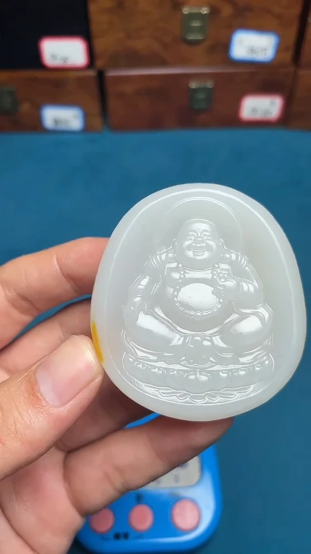 和田玉未镶嵌颈饰东**事和田玉