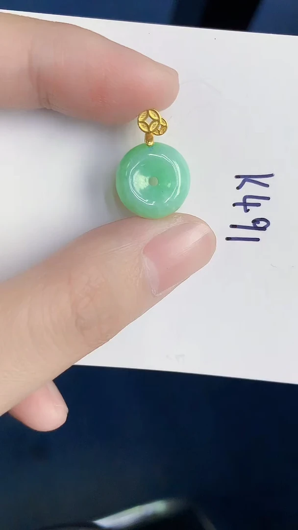 颈饰未镶嵌翡翠天然翡翠缅甸A货