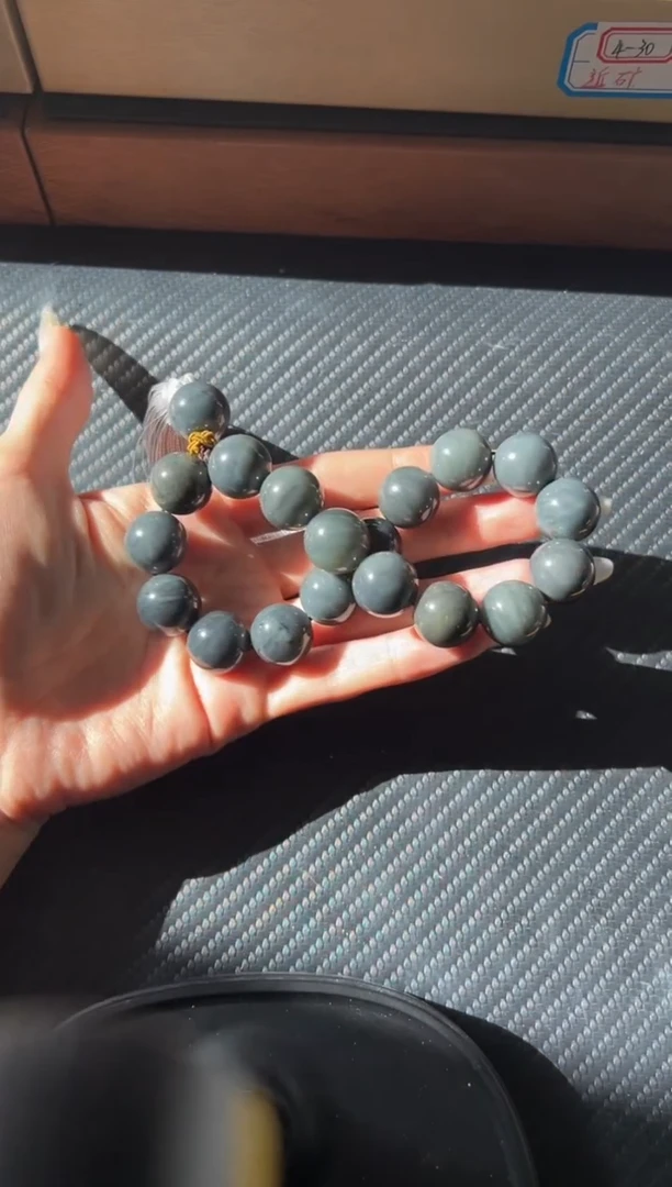未镶嵌手串和田玉若羌微色差卡16手串M