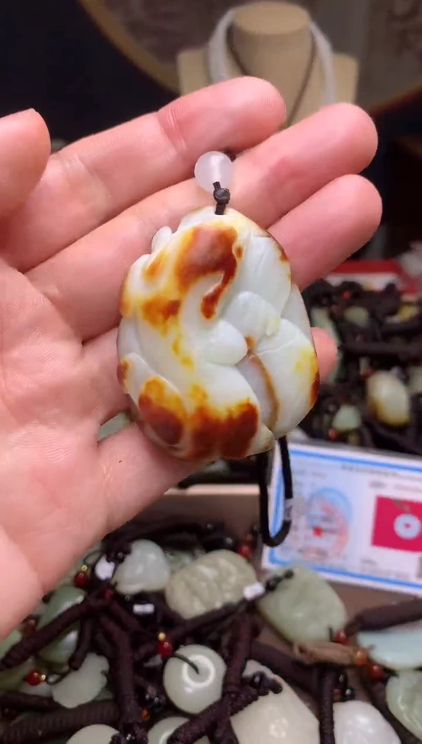 颈饰未镶嵌和田玉新疆料青海料清水和田玉吊坠