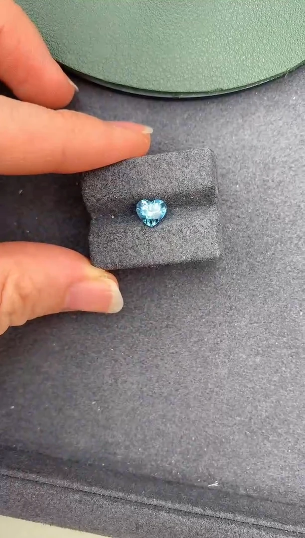 【闪购商品】海蓝宝石裸石未镶嵌80分海蓝宝石