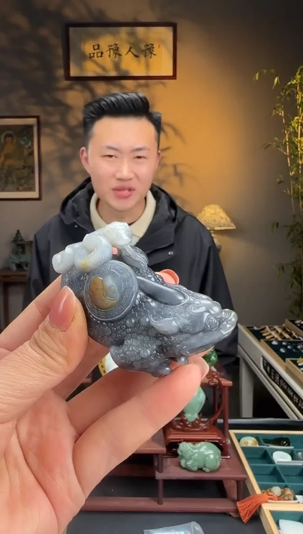 未镶嵌和田玉挂件p57