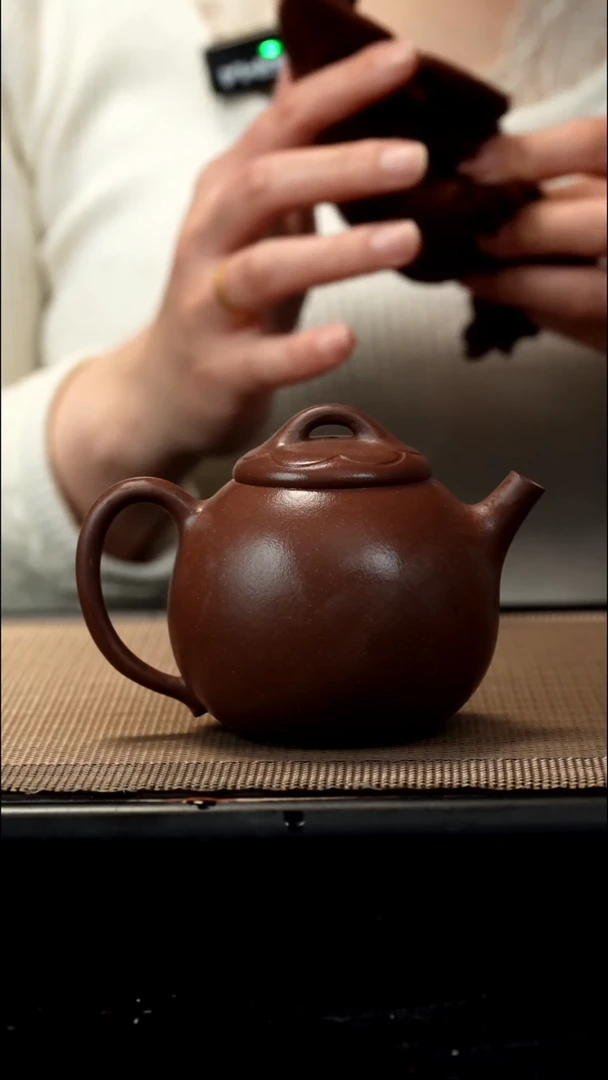 紫砂茶盏底槽清莲韵200CC