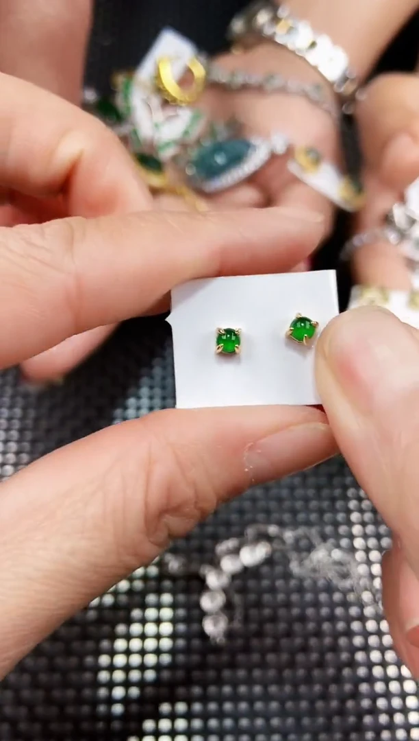 【闪购商品】翡翠耳饰未镶嵌11111111