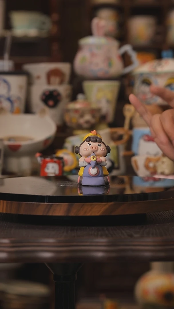 摆件景德镇釉下彩绘设计师款式陶瓷