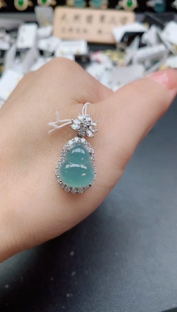 吊坠(赠链)银S925镶嵌翡翠1
