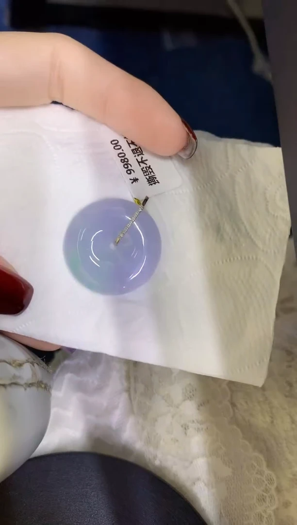 颈饰18K金镶嵌翡翠缅甸天然翡翠A货