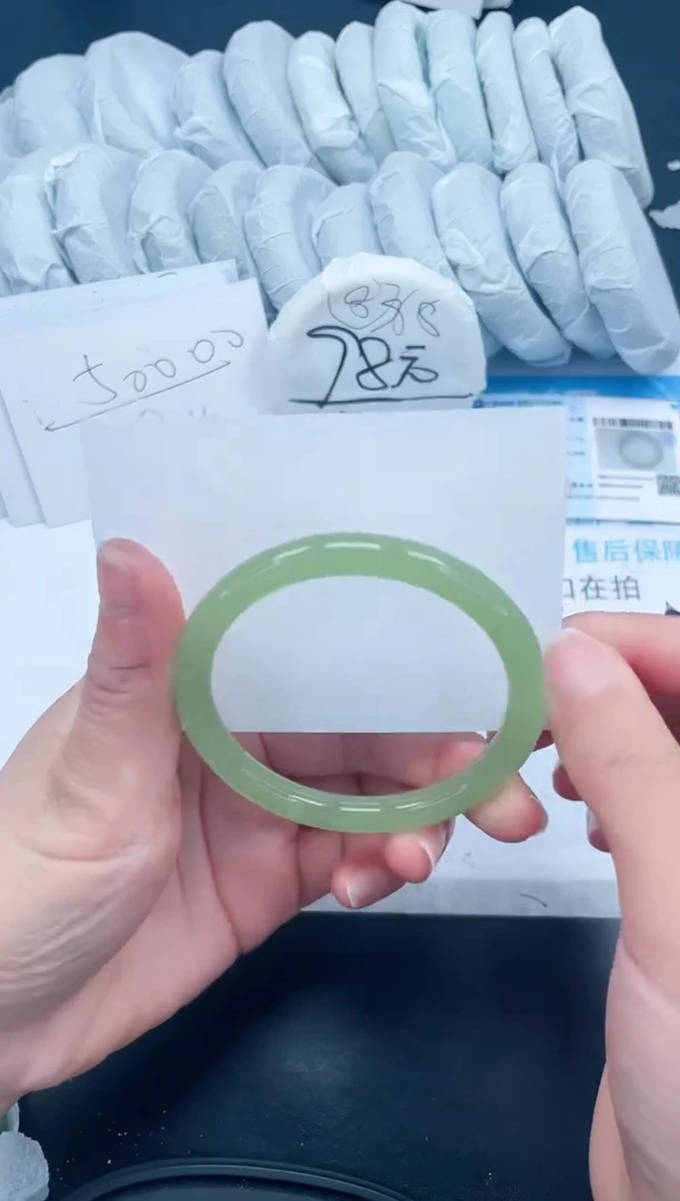 【闪购商品】石英质玉手镯未镶嵌307-56